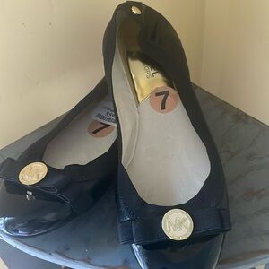 Michael Kors Black Patent Ballerina Flats with Bow size 7 - NEW